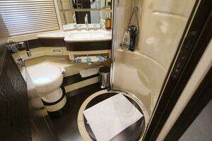 2014 Azimut Flybridge thumbnail 96