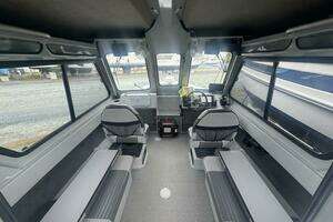 24ft Hewescraft Yacht For Sale