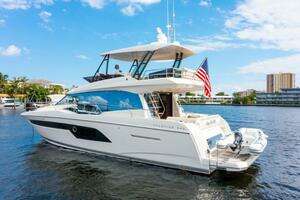 2020 Prestige 520 Fly thumbnail 5