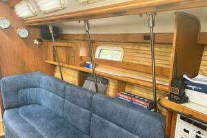 1999 Catalina 380 thumbnail 14