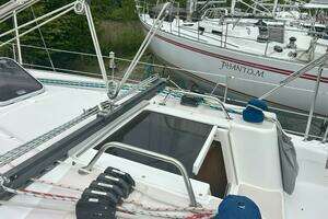 1999 Catalina 380 thumbnail 9