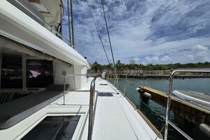 56ft Lagoon Yacht For Sale
