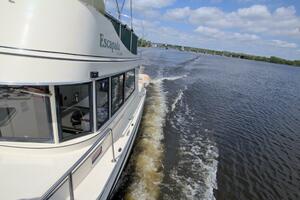 Escapade 31ft Camano Yacht For Sale