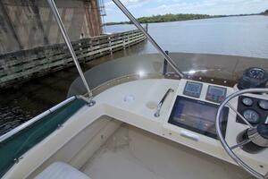 Escapade 31ft Camano Yacht For Sale