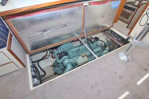 Escapade 31ft Camano Yacht For Sale