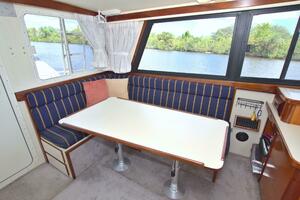 Escapade 31ft Camano Yacht For Sale