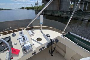 Escapade 31ft Camano Yacht For Sale