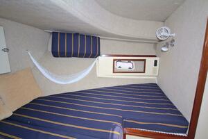 Escapade 31ft Camano Yacht For Sale