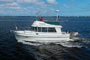 Escapade 31ft Camano Yacht For Sale