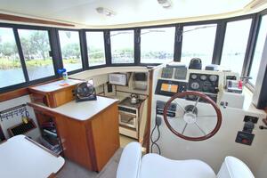Escapade 31ft Camano Yacht For Sale