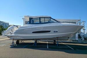 Photo 5783112 for 2026 Regal 36 XO  