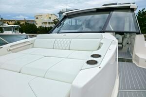 Photo 5783135 for 2026 Regal 36 XO  