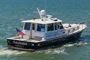 2005 Grand Banks 49 Eastbay SX w/Side Door thumbnail 2