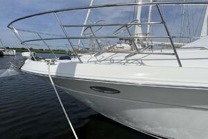 2005 Sea Ray 500 Bow