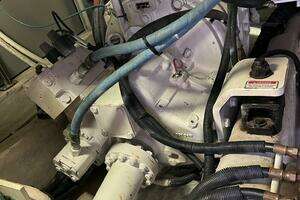 2005 Sea Ray 500 Sedan Bridge thumbnail 36