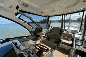 2005 Sea Ray 500 Sedan Bridge thumbnail 30