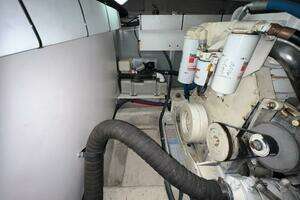 2005 Sea Ray 500 Sedan Bridge thumbnail 35
