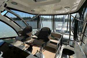2005 Sea Ray 500 Sedan Bridge thumbnail 29