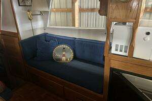 1978 Grand Banks 36  Classic thumbnail 9