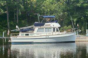 1978 Grand Banks 36  Classic thumbnail 3