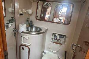 1990 Beneteau Oceanis 500 thumbnail 32
