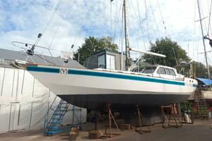 Viking Mistress 53ft Roberts Yacht For Sale