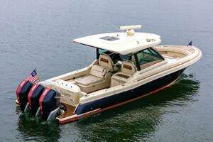 With Seakeeper 2023 Chris-Craft Calypso 35 Yacht For Sale in Fort Lauderdale FL