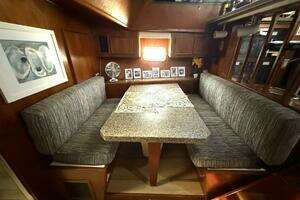 1989 Atlantic 47 Motor Yacht thumbnail 15