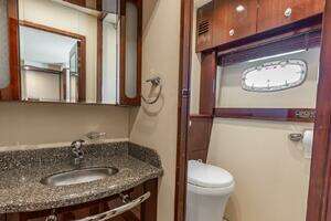 2008 Sea Ray Sundancer 60 thumbnail 21
