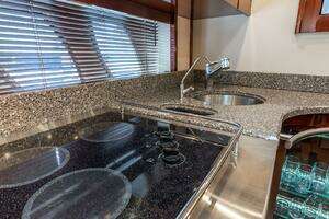 2008 Sea Ray Sundancer 60 thumbnail 13