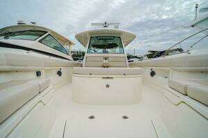2018 Boston Whaler 380 Outrage thumbnail 8