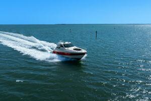 Shoes Knot Allowed 54ft Cruisers Yachts Yacht For Sale