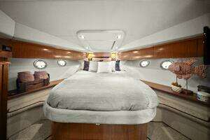 Shoes Knot Allowed 2014 Cruisers Yachts 540 Sport Coupe Yacht For Sale in St Petersburg FL