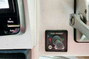 2000 Ocean Alexander 511 Classico thumbnail 76