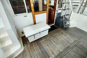 2000 Ocean Alexander 511 Classico thumbnail 8