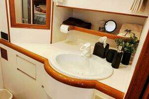 2000 Ocean Alexander 511 Classico thumbnail 44