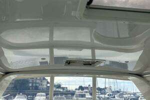 2003 Carver 466 Motor Yacht thumbnail 25