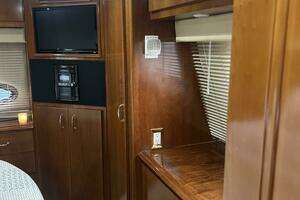 2003 Carver 466 Motor Yacht thumbnail 70