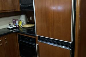 46ft Carver Yacht For Sale