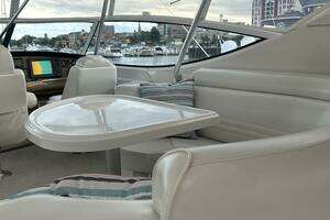 2003 Carver 466 Motor Yacht thumbnail 22