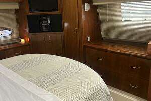 2003 Carver 466 Motor Yacht thumbnail 71