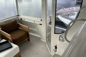 2003 Carver 466 Motor Yacht thumbnail 15