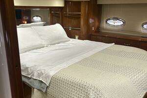 2003 Carver 466 Motor Yacht thumbnail 68