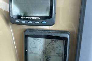 2003 Carver 466 Motor Yacht thumbnail 33