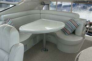 2003 Carver 466 Motor Yacht thumbnail 23