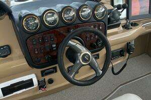 2003 Carver 466 Motor Yacht thumbnail 37