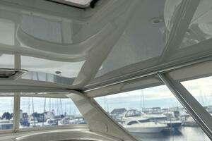 2003 Carver 466 Motor Yacht thumbnail 24