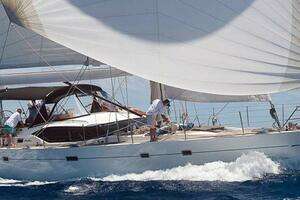 FAR SIDE 2008 Oyster 655 Yacht For Sale in Portsmouth RI