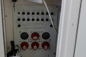 HAPPY OURS 35ft Chaparral Yacht For Sale