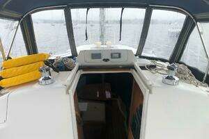 2001 Hunter 340 thumbnail 28